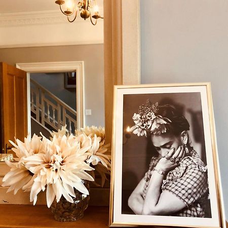 فيلا Stunning Period Townhouse With Garden, Walking Distance To Town دومفريس المظهر الخارجي الصورة