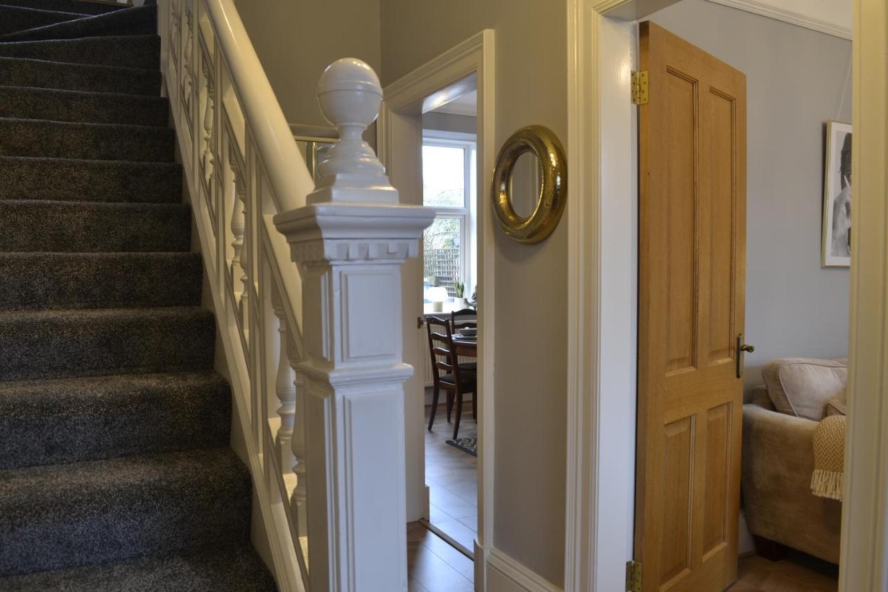 فيلا Stunning Period Townhouse With Garden, Walking Distance To Town دومفريس المظهر الخارجي الصورة